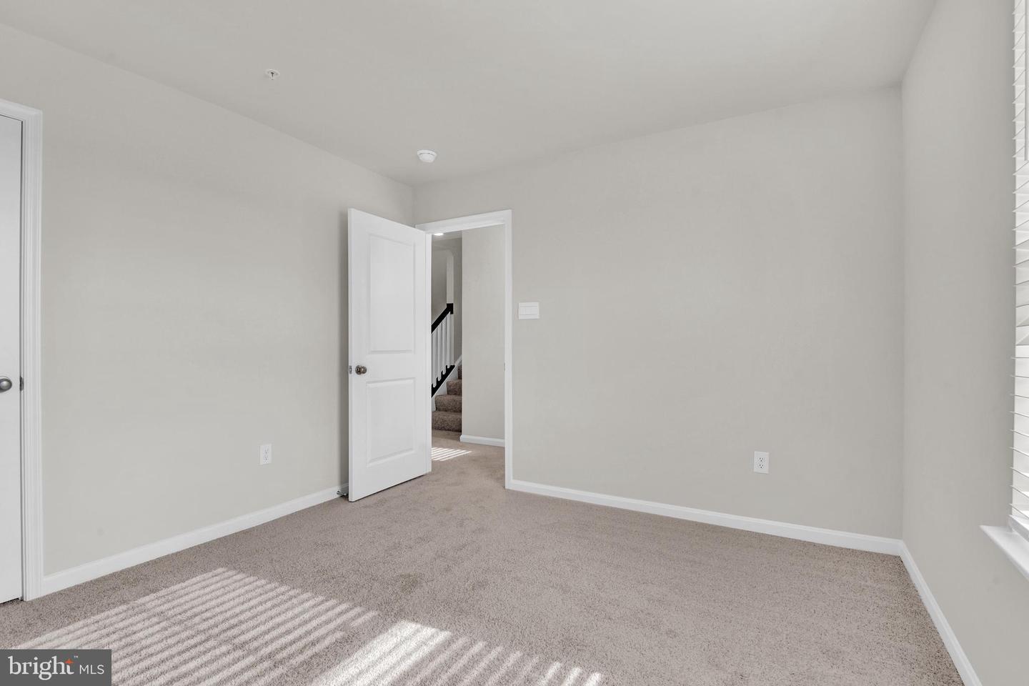 471 Hanson St Property Photo 12