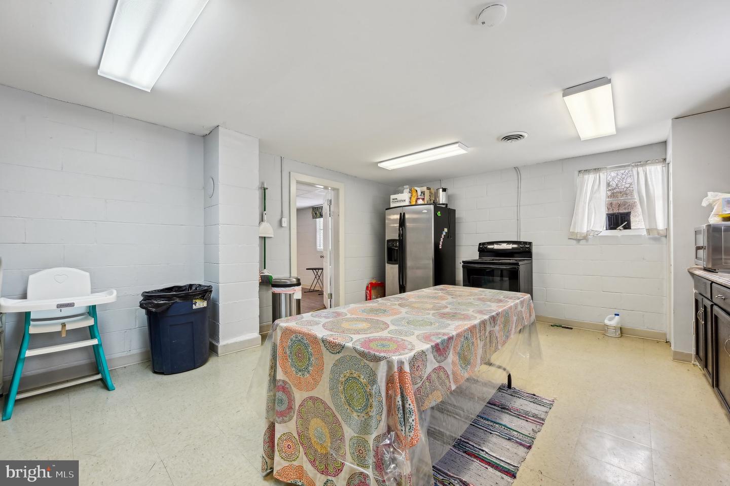 3726 Clay St Property Photo 23