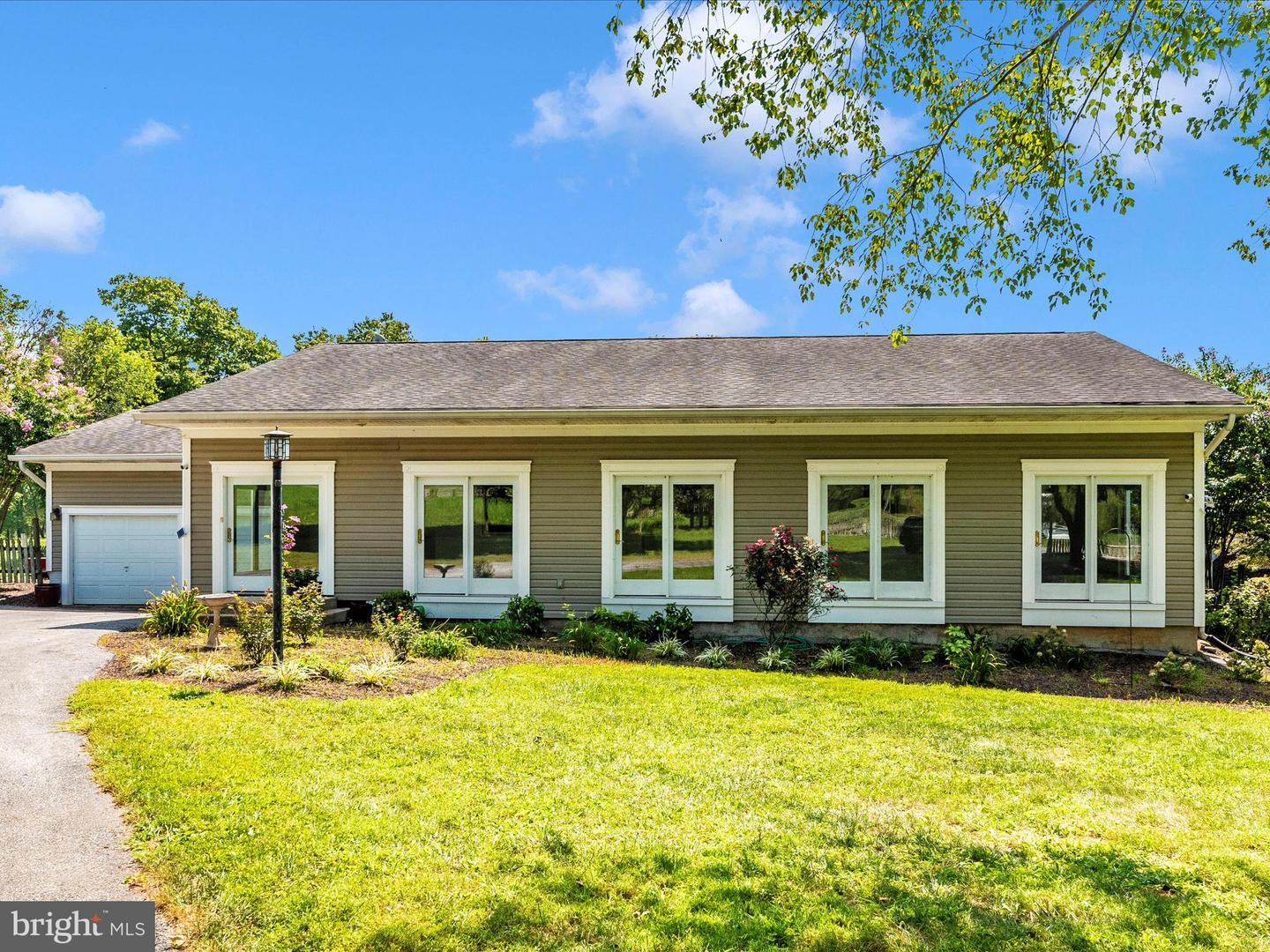 2313 Bidle Rd Property Photo