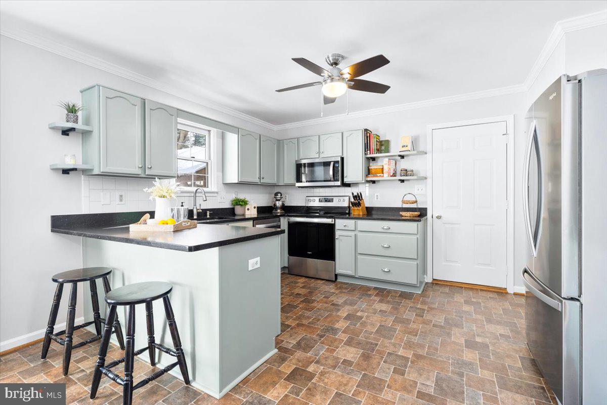 14 James St Property Photo 8