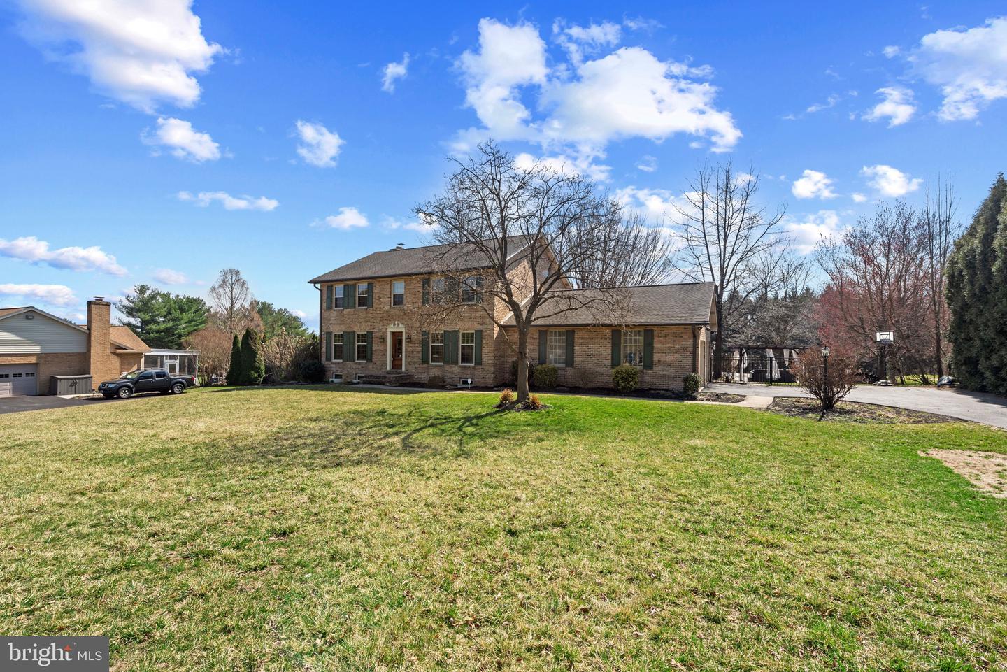 5210 Hayloft Ct Property Photo