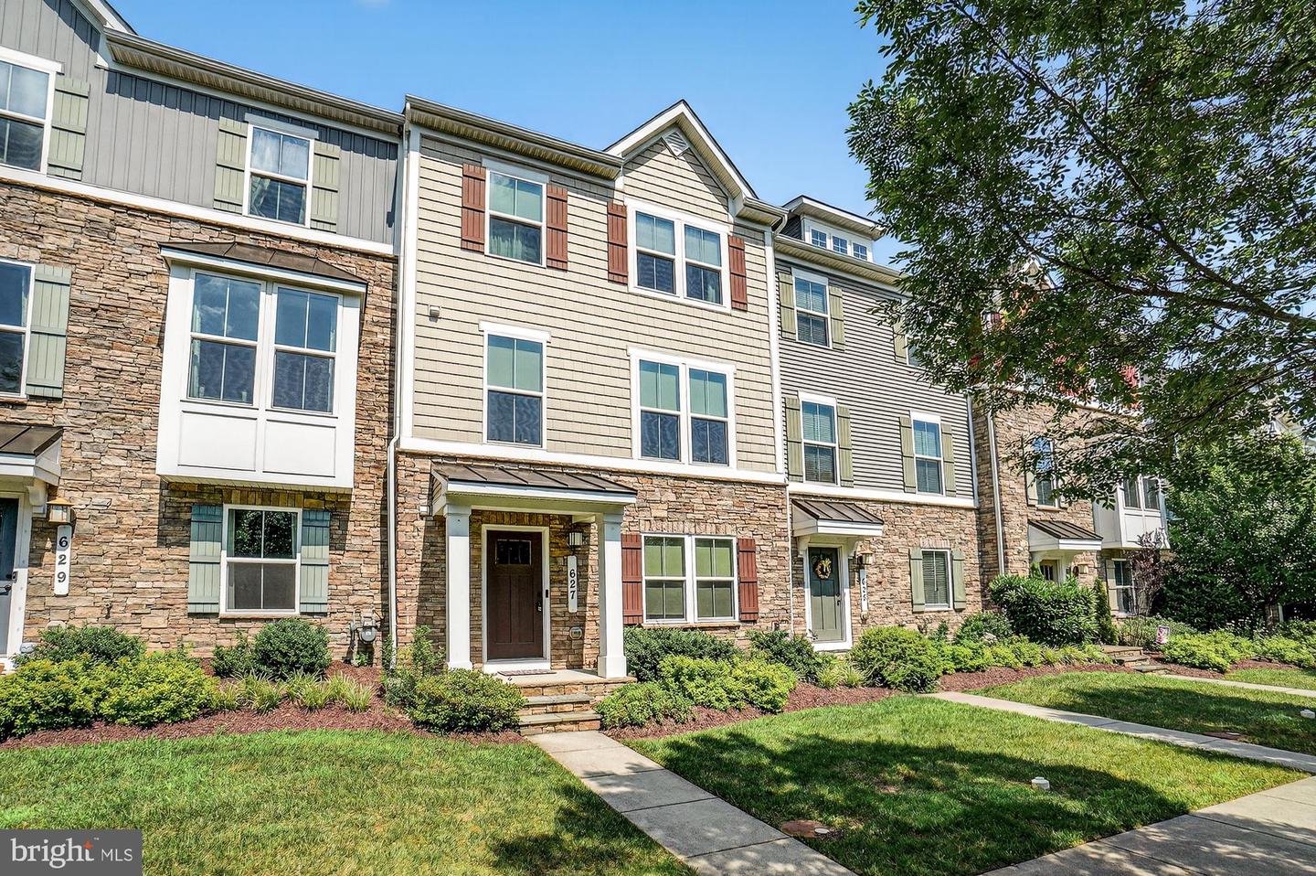 627 Potomac View Pkwy Property Photo 1