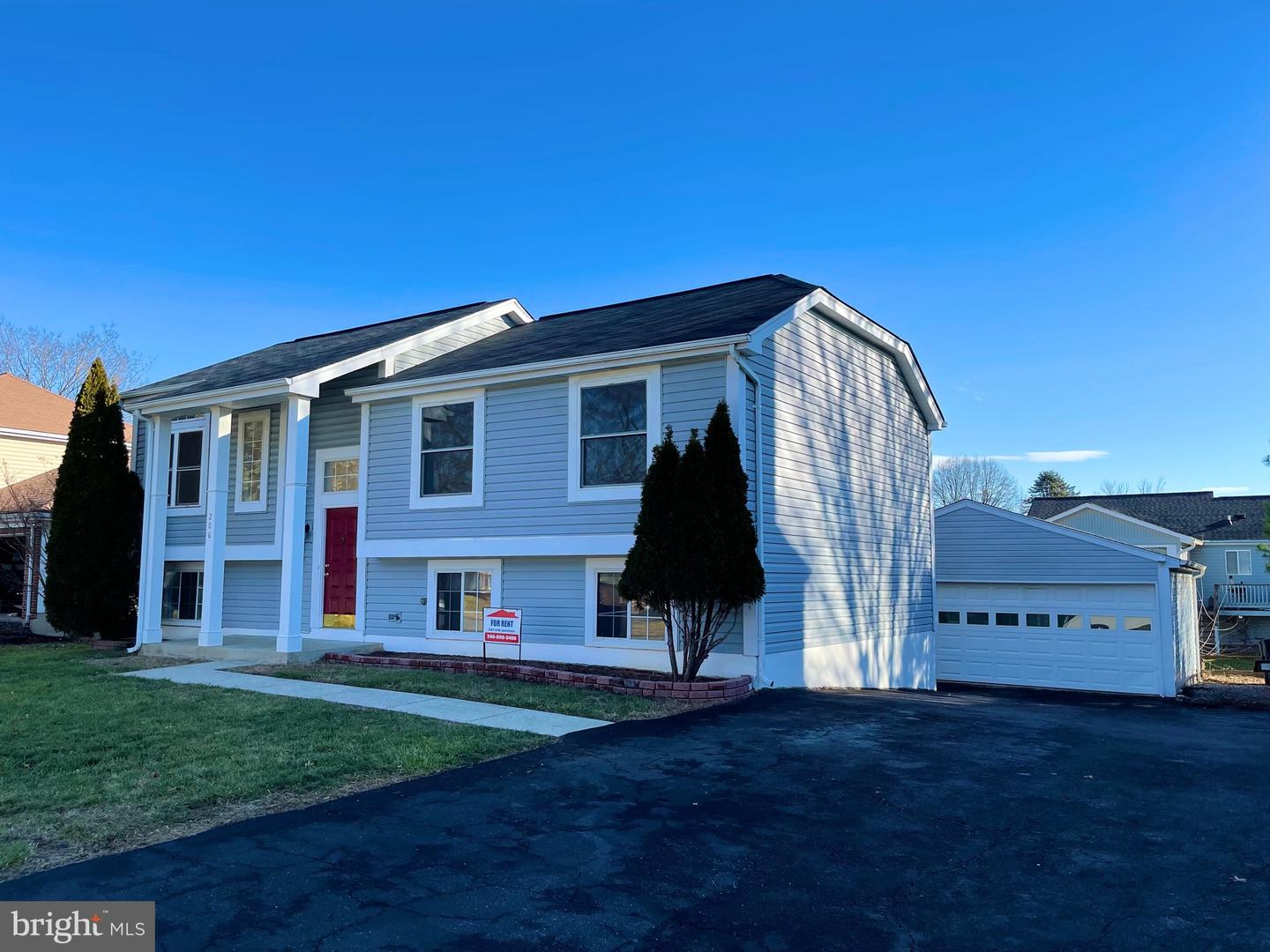 206 Cobble Way Property Photo
