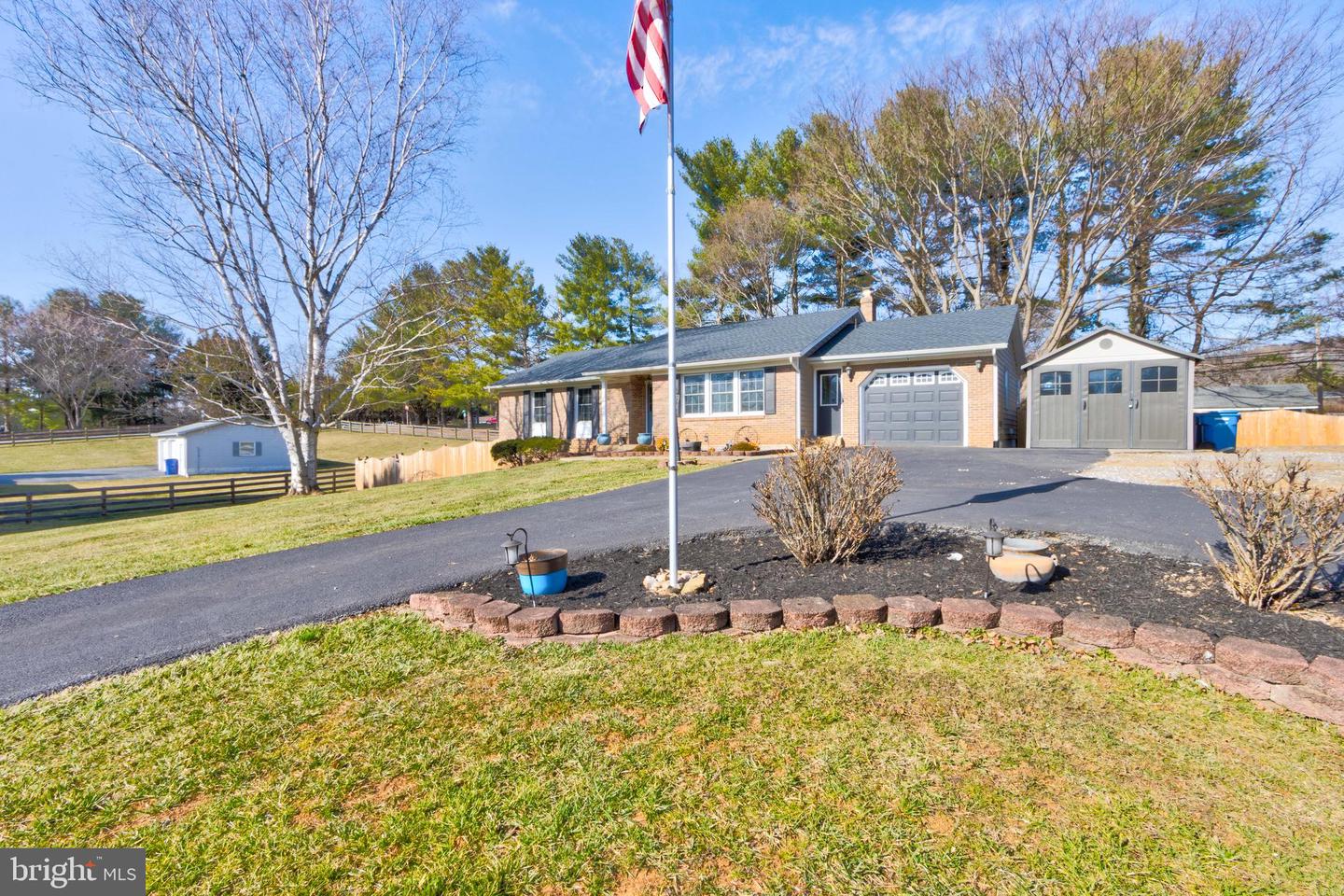 4502 Unakite Rd Property Photo