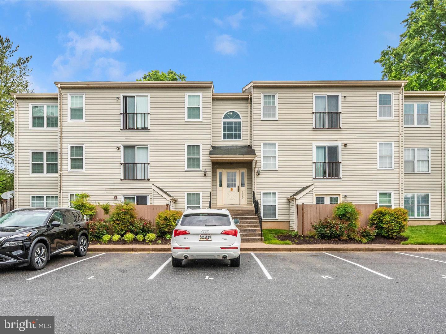 5802 Lantana Cir #unit J Property Photo 1