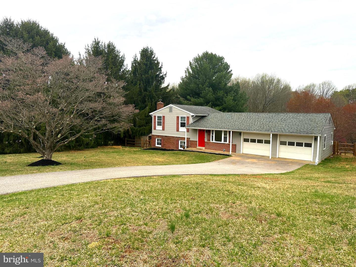 11376 Canary Dr Property Photo 1