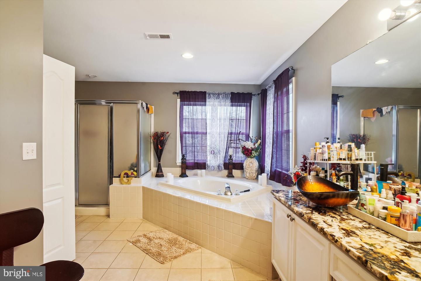 6301 Bradford Ct Property Photo 24