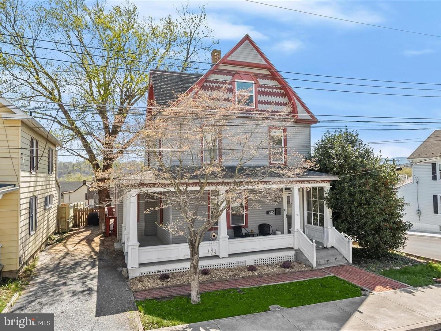 416 Brunswick St Property Photo
