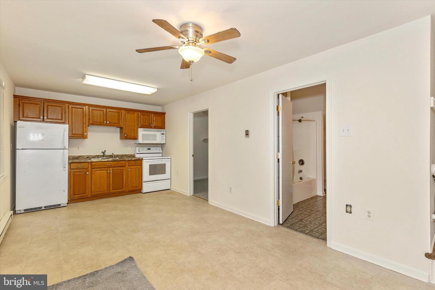3712 & 3714 A B C South Mountain Road Property Photo 50