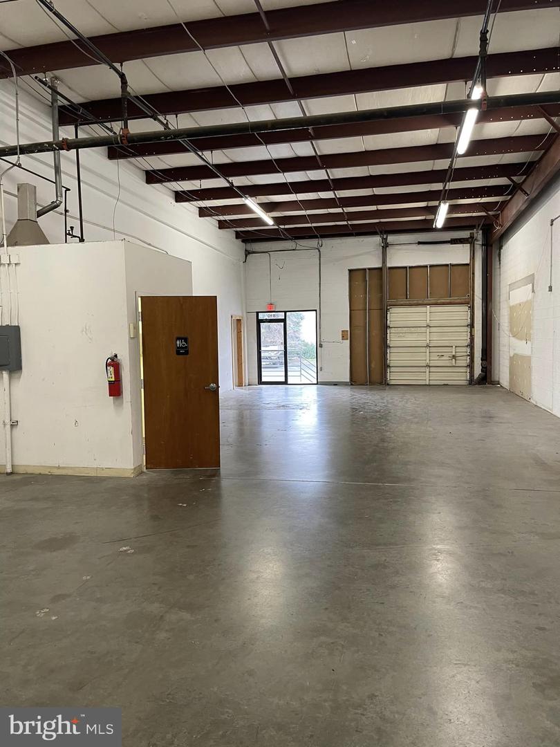 95 Monocacy Blvd #b10 & B11 Property Photo 3