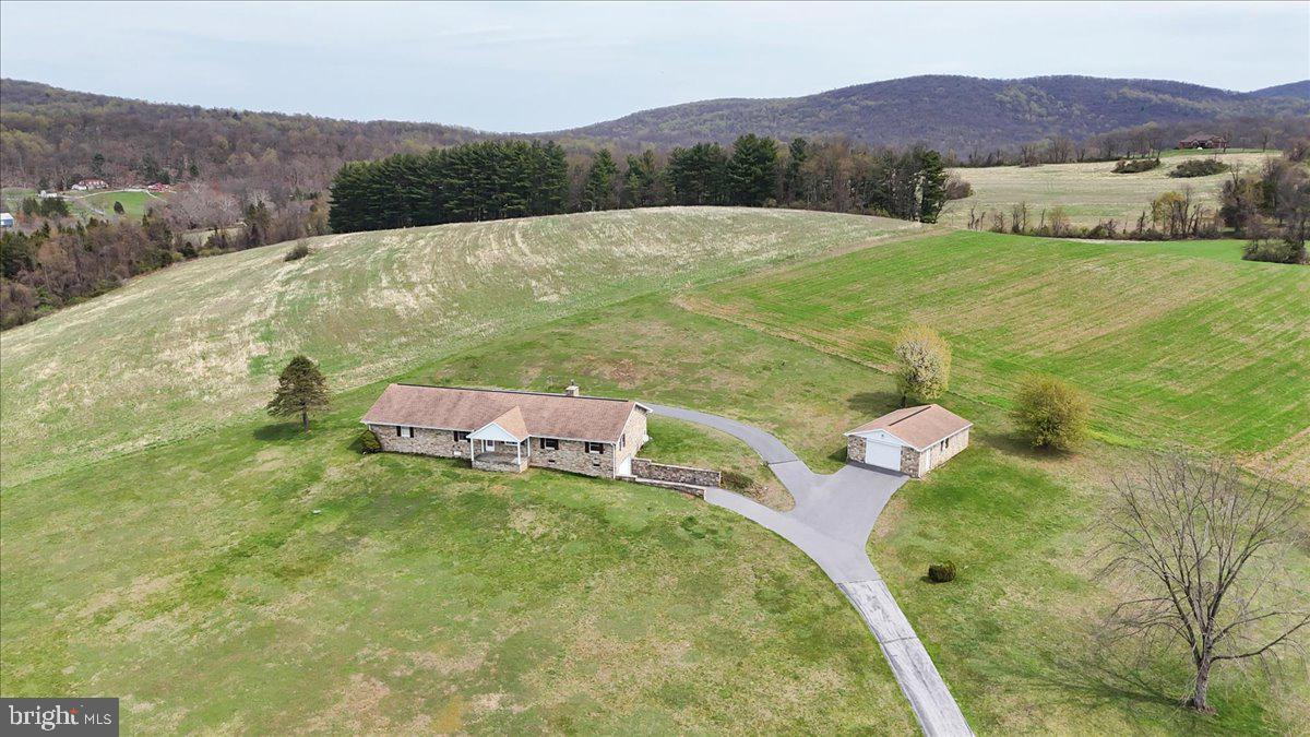 17515 Harbaugh Valley Rd Property Photo 4