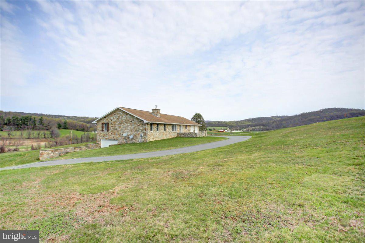 17515 Harbaugh Valley Rd Property Photo 7