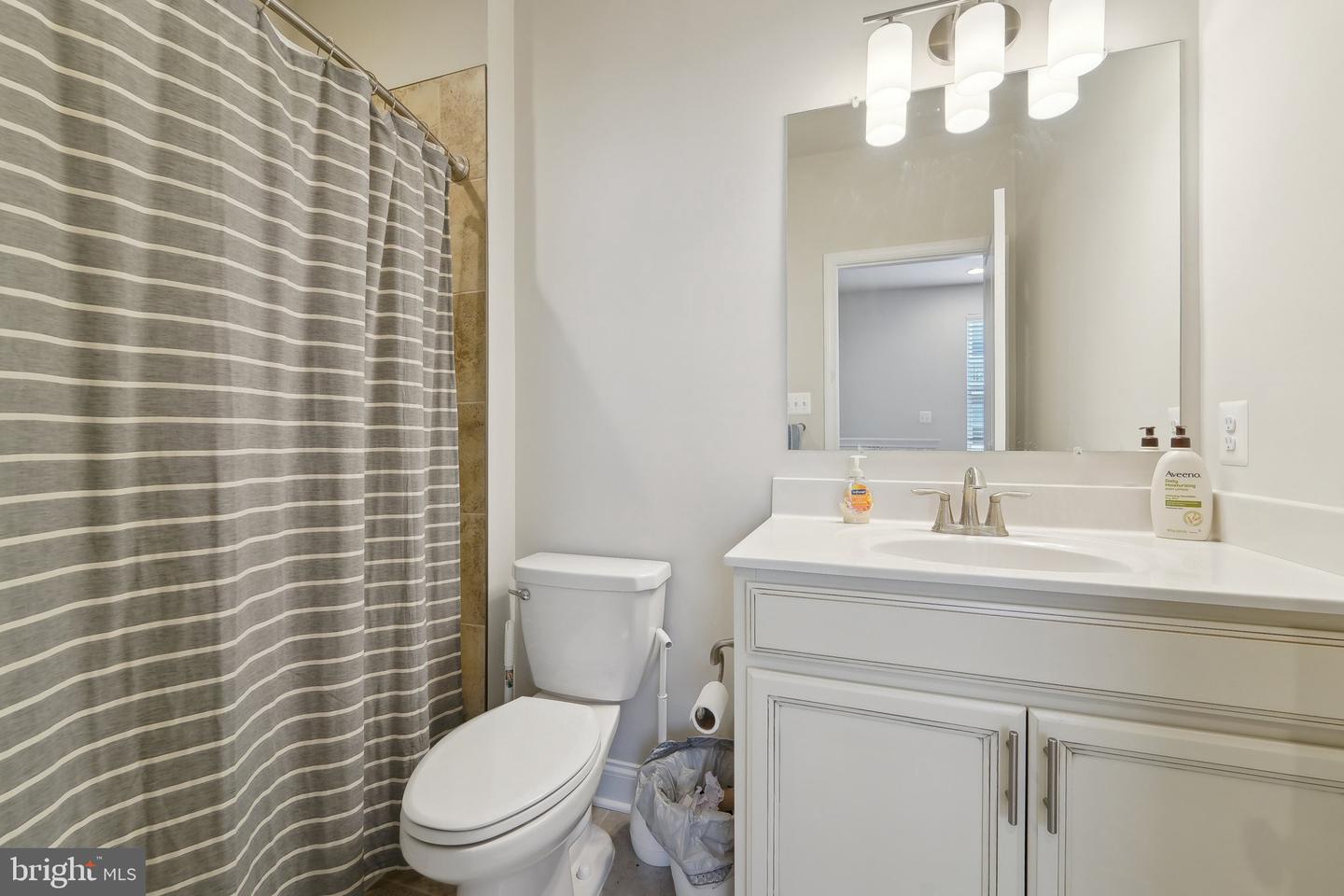 7101 Macon St Property Photo 21