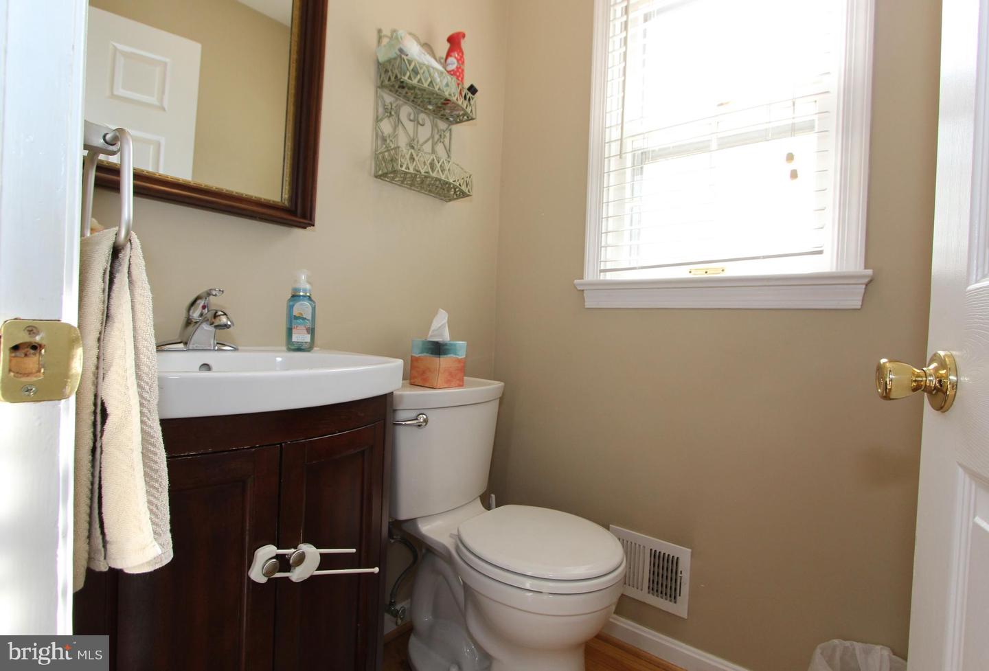 7917 Runnymeade Dr Property Photo 24