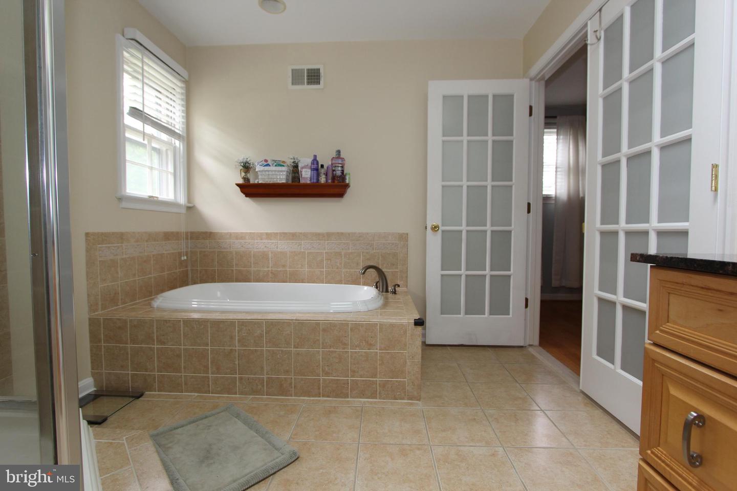 7917 Runnymeade Dr Property Photo 29