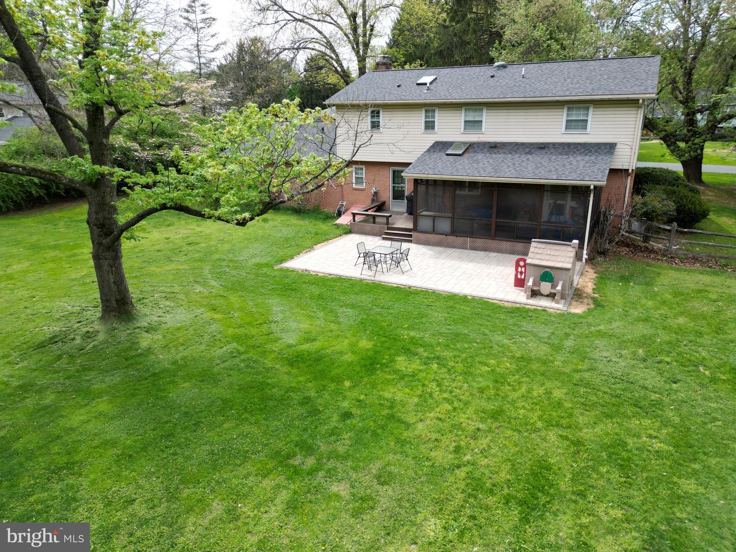 7917 Runnymeade Dr Property Photo 60