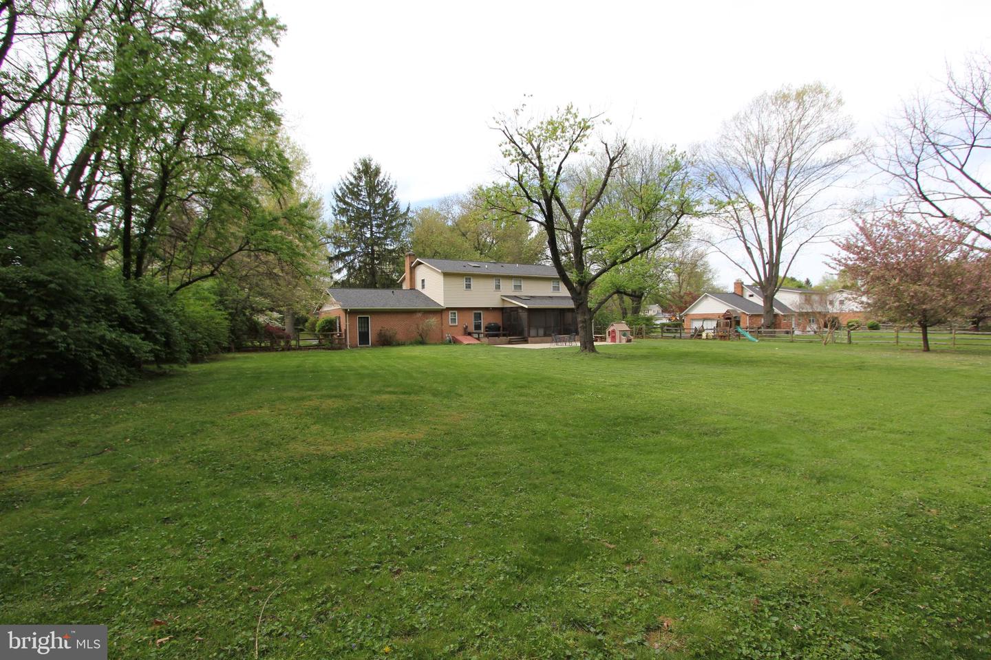 7917 Runnymeade Dr Property Photo 65