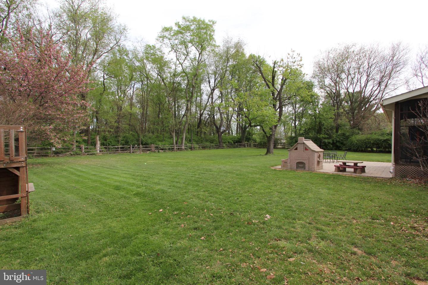 7917 Runnymeade Dr Property Photo 71