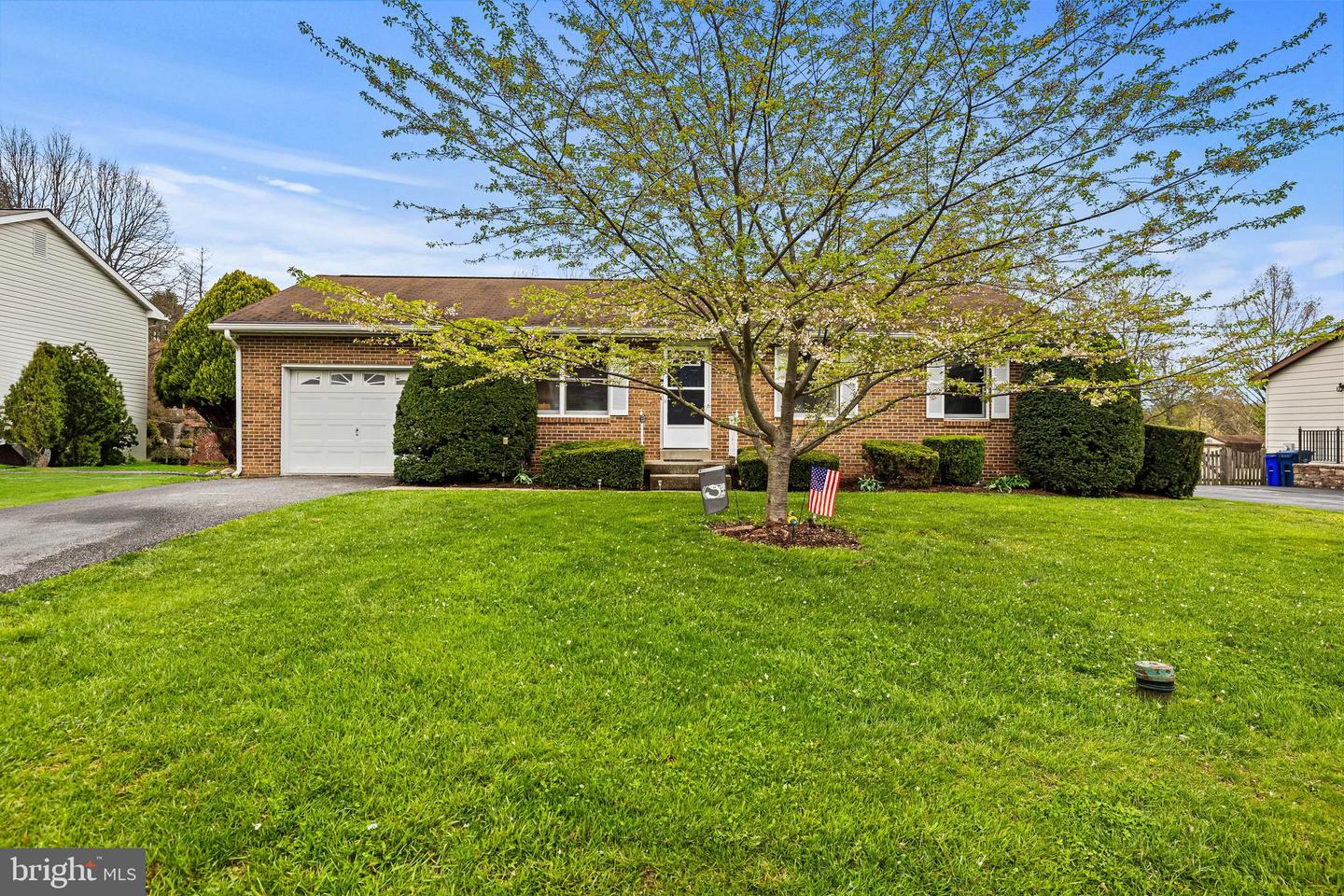 8219 Morning Dew Ct Property Photo 1