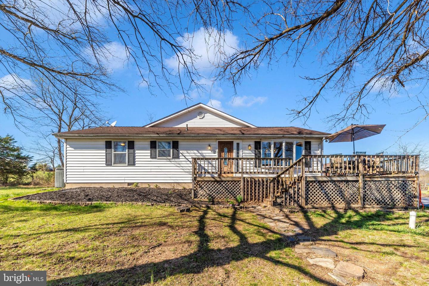 17449 Irishtown Rd Property Photo 1
