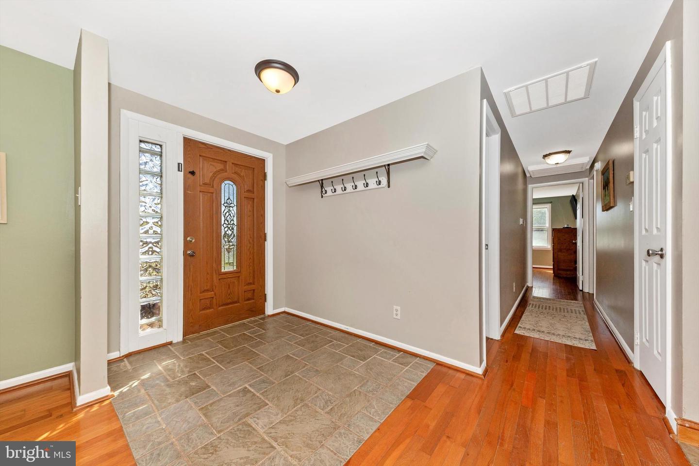 17449 Irishtown Rd Property Photo 2