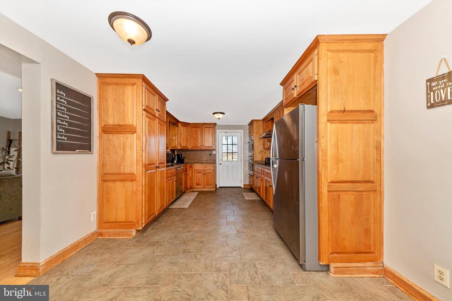 17449 Irishtown Rd Property Photo 5
