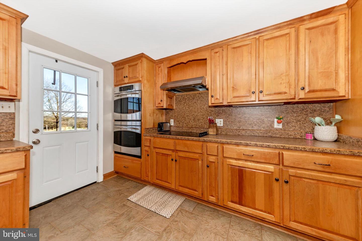 17449 Irishtown Rd Property Photo 7