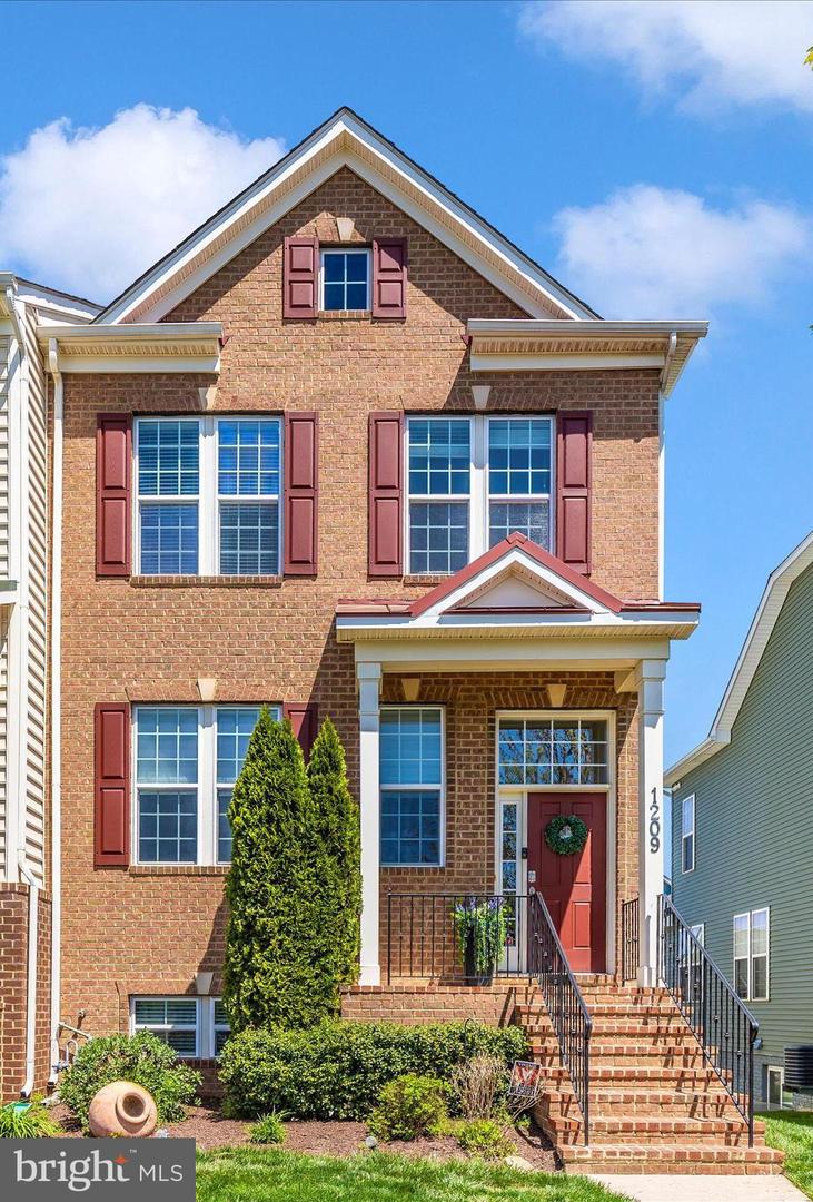1209 Shenandoah Sq N Property Photo