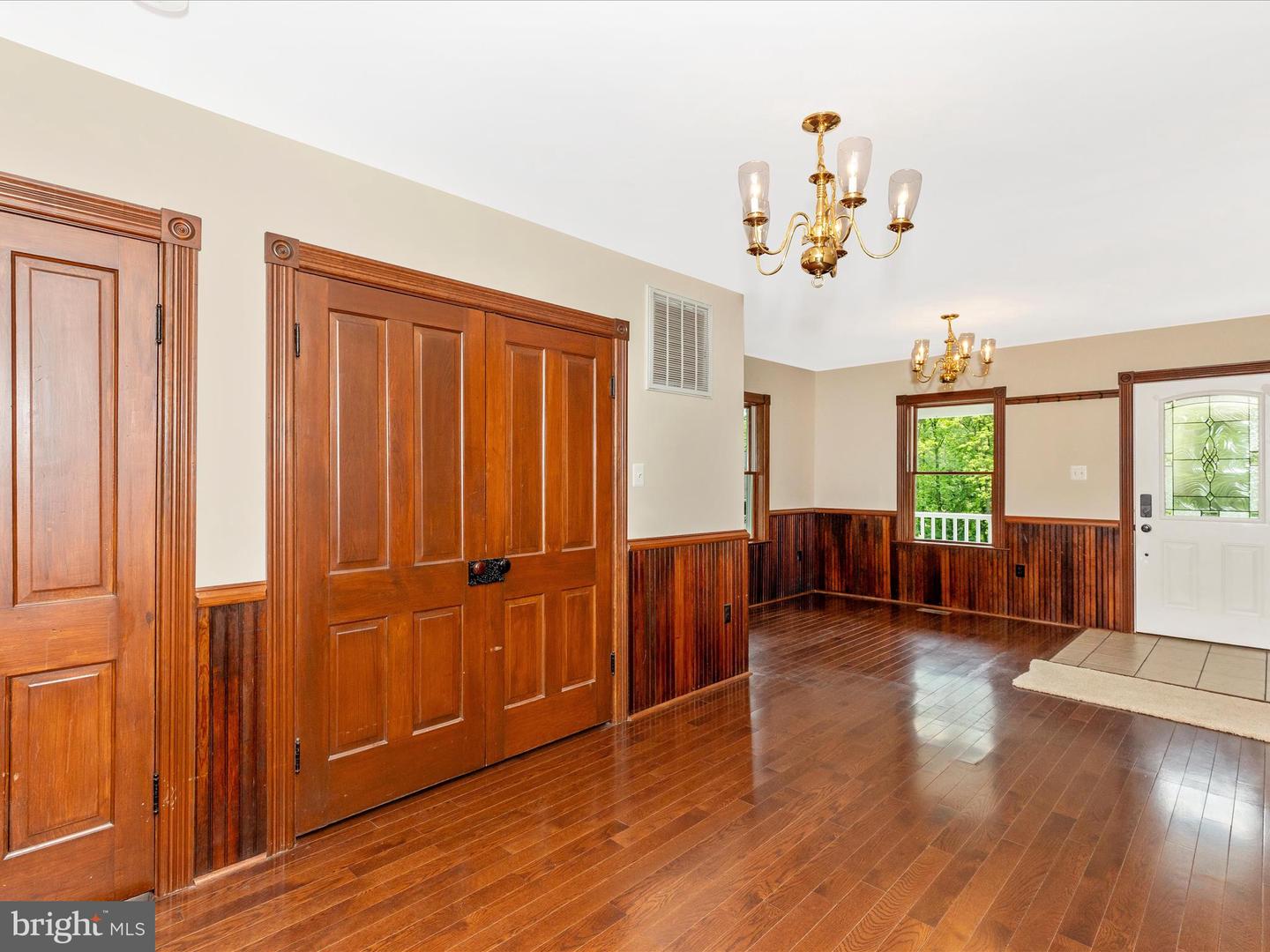 10433 Grindstone Run Rd Property Photo 7