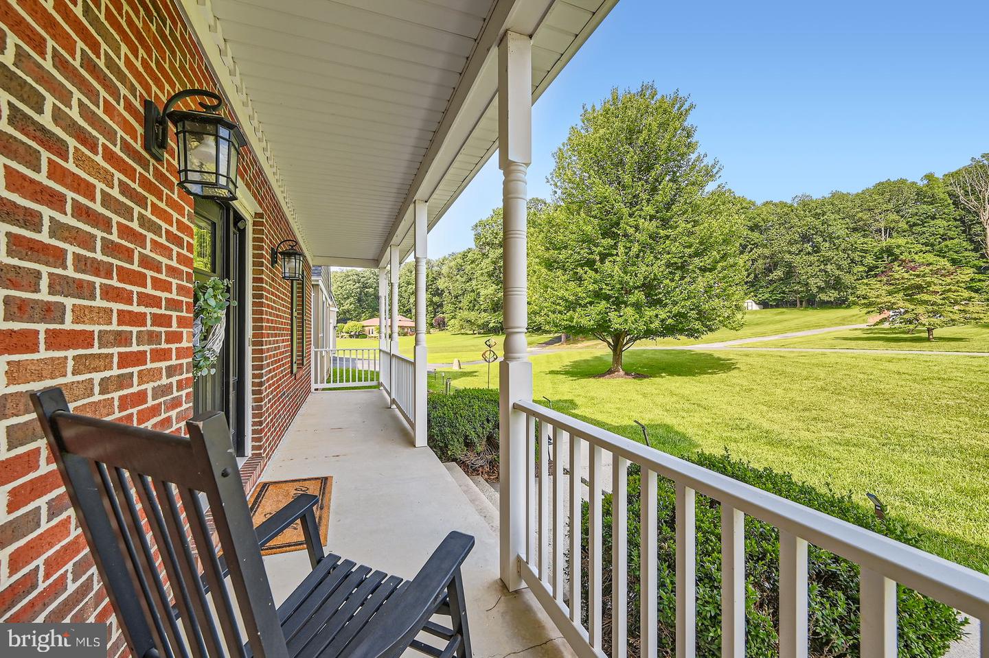 5512 Camelot Ct Property Photo 6