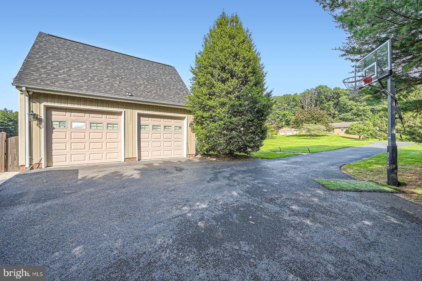 5512 Camelot Ct Property Photo 86