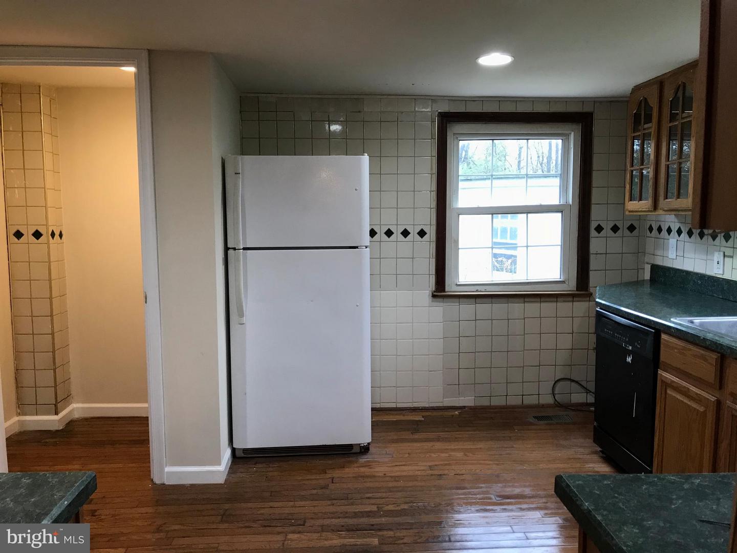 804-6 E South St Property Photo 15