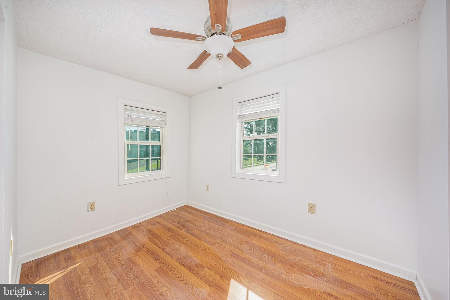 804-6 E South St Property Photo 27
