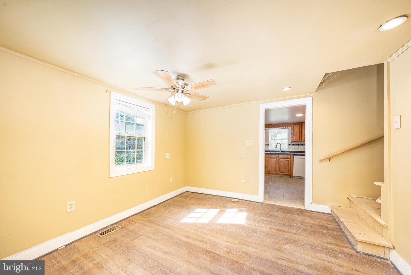 804-6 E South St Property Photo 38