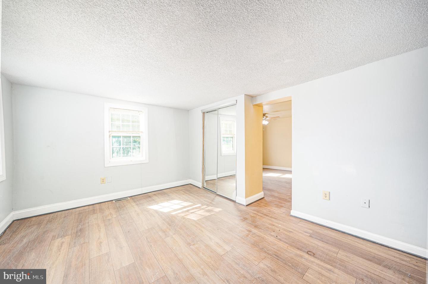 804-6 E South St Property Photo 42