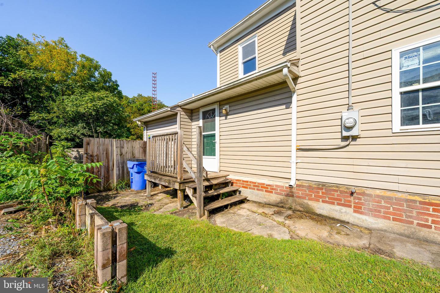 804-6 E South St Property Photo 47