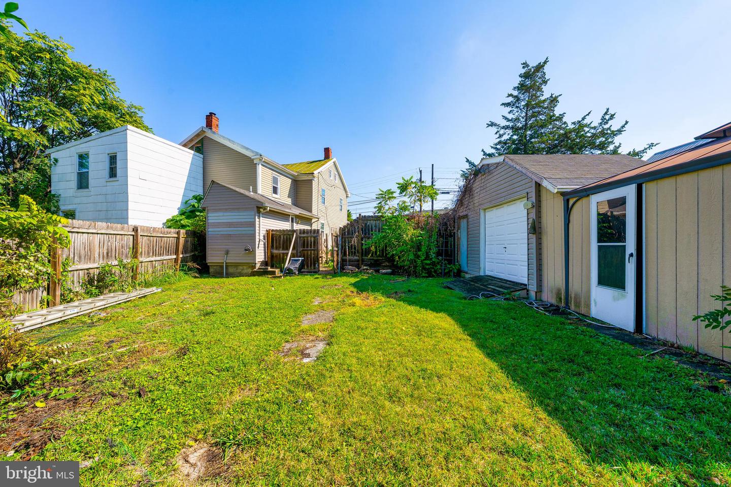804-6 E South St Property Photo 50