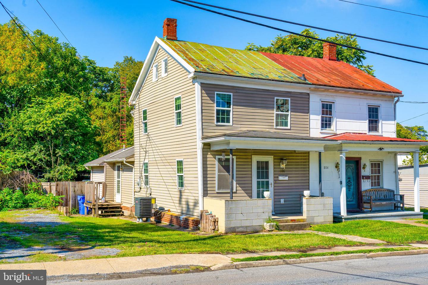 804-6 E South St Property Photo 55