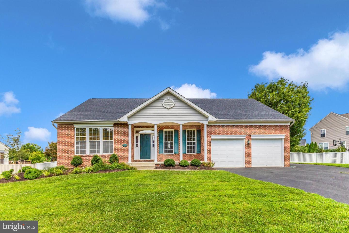 5632 Haddington Dr Property Photo 1