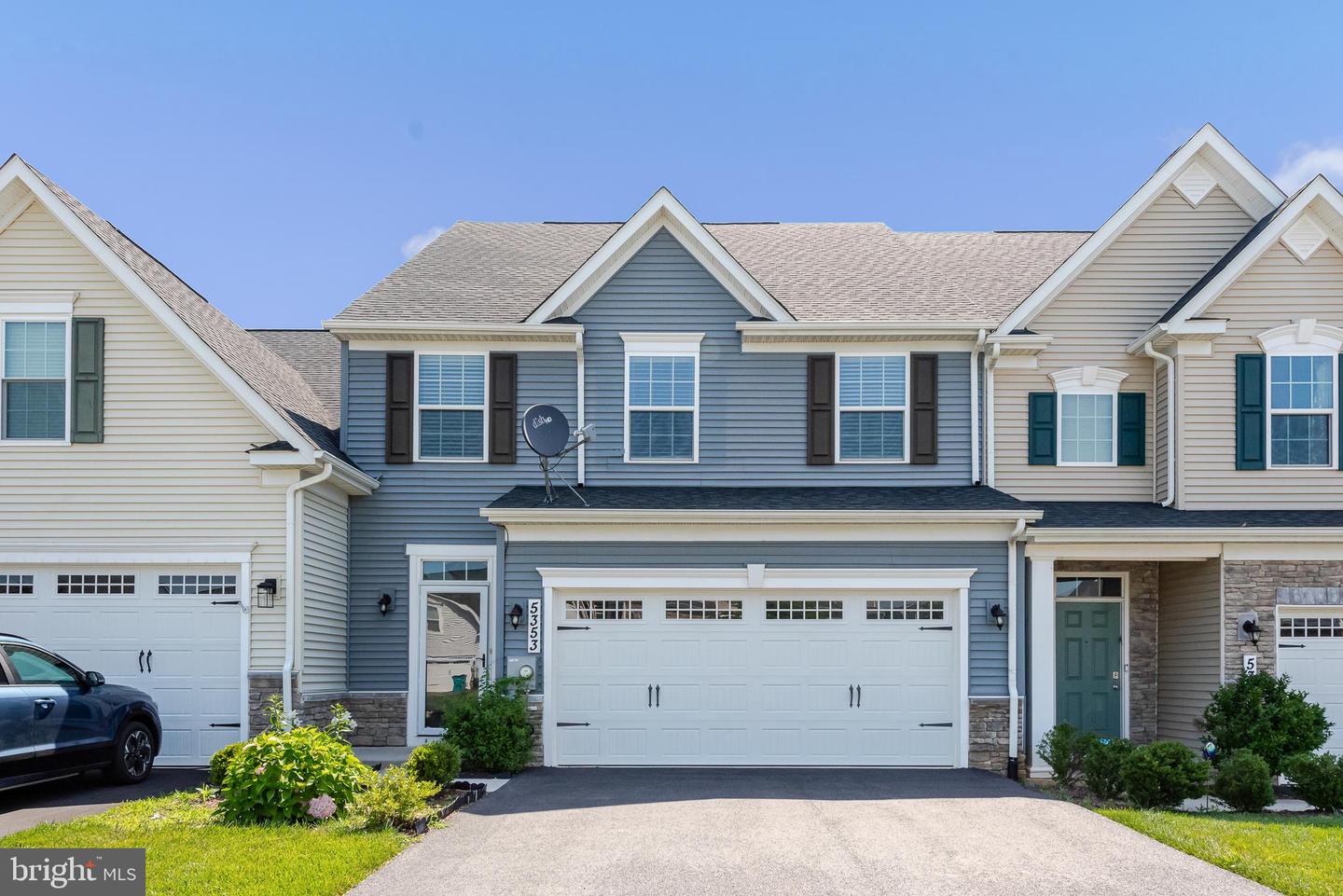 5353 MOUNTAIN MAPLE WAY Property Photo 1