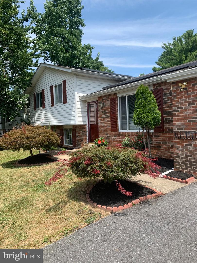 1816 Rocky Glen Dr Property Photo 1