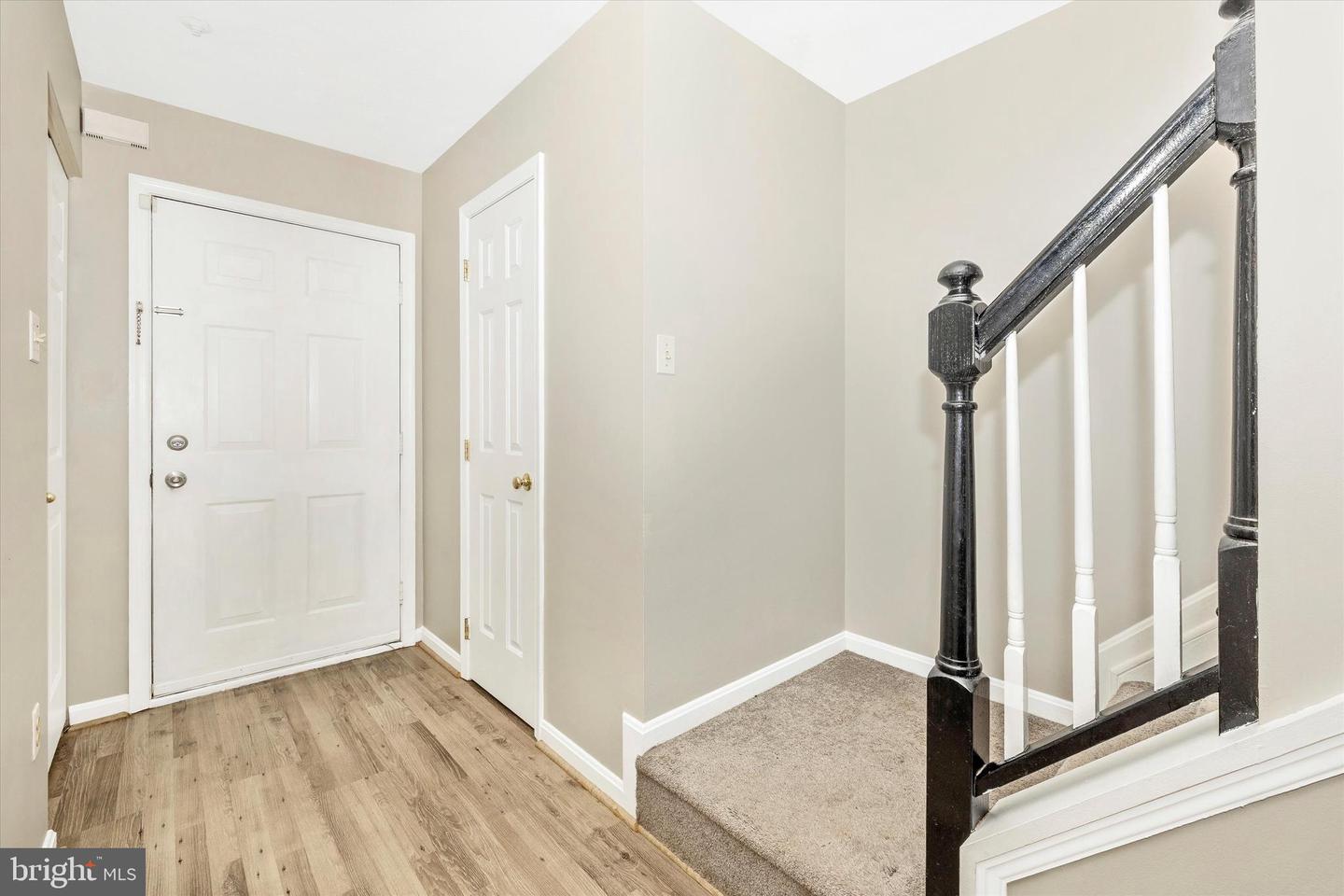 5655 Tessie Ct Property Photo 18