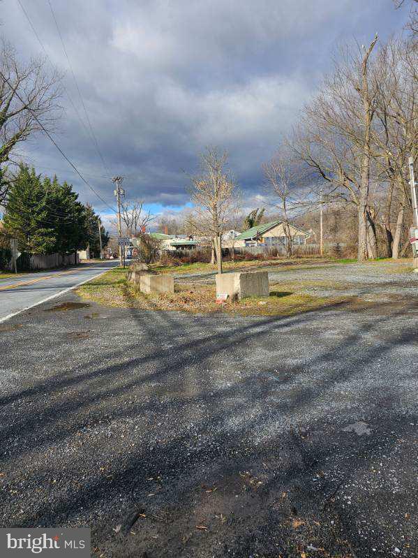 Michaels Mill Rd Property Photo 2