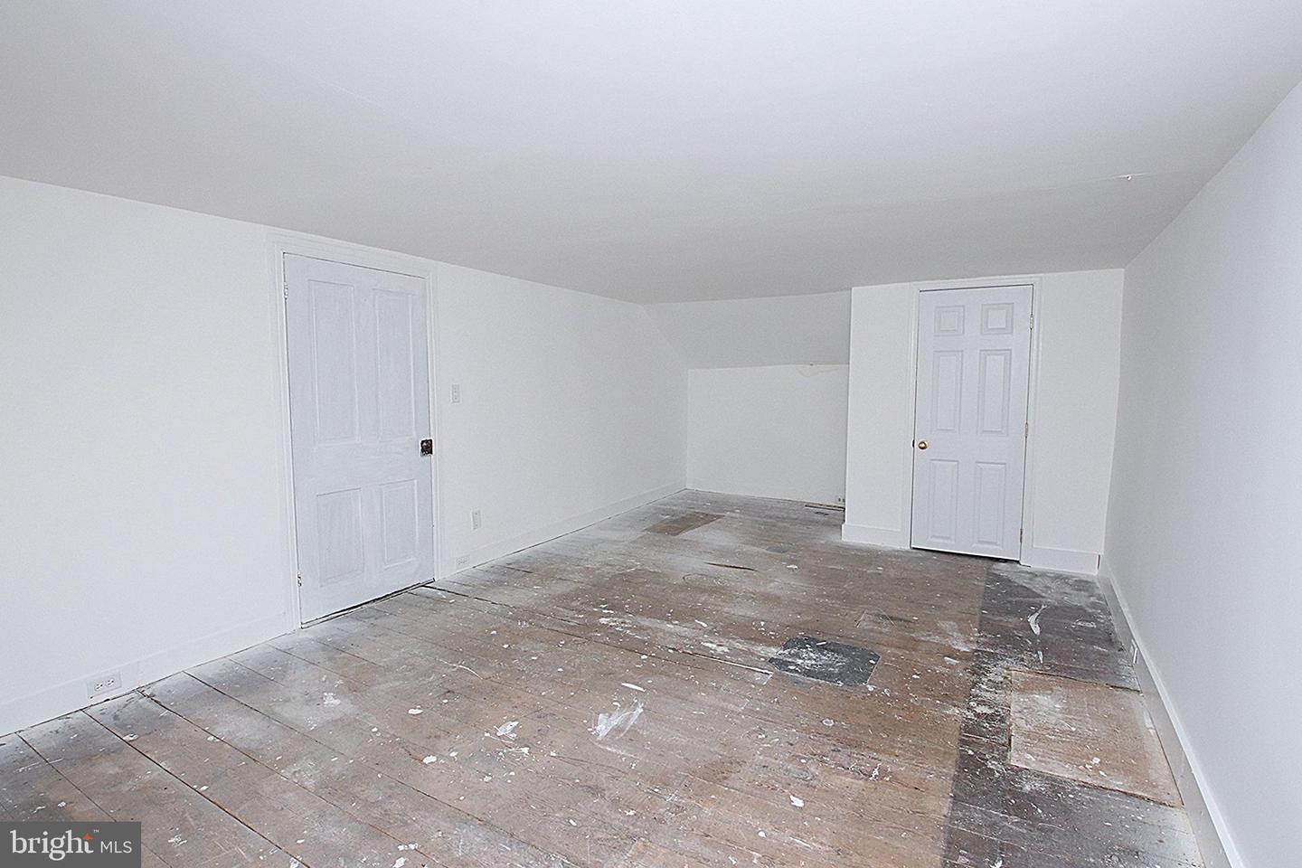 202 E Main St Property Photo 13