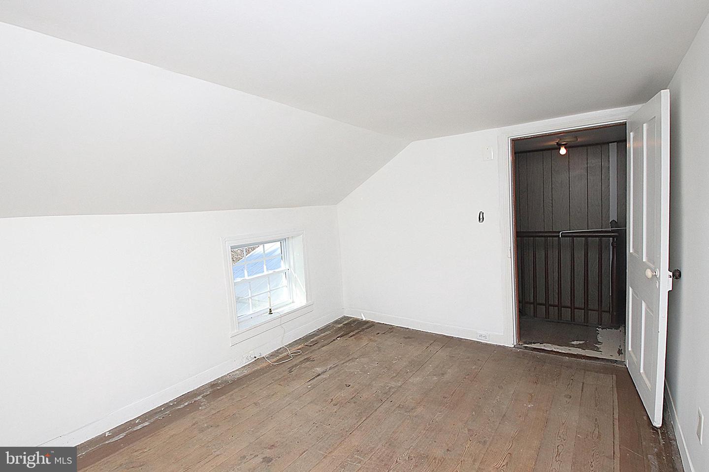202 E Main St Property Photo 16