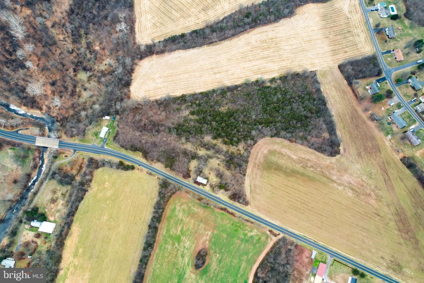 17268 Annandale Rd Property Photo 8