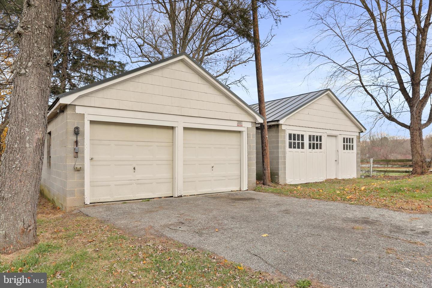 12487-a Property Photo 25