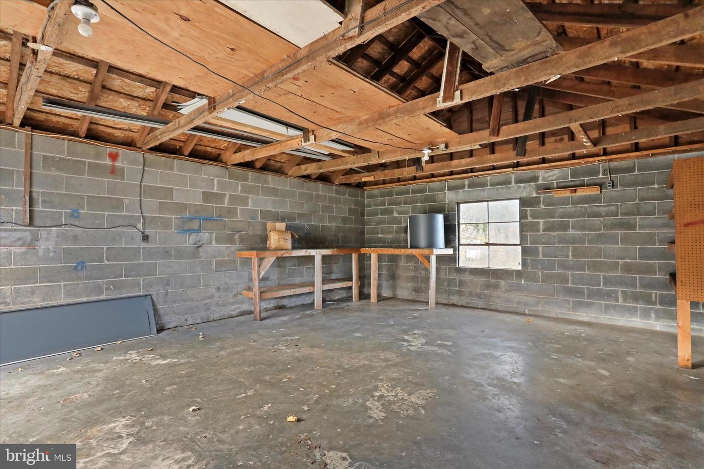 12487-a Property Photo 27