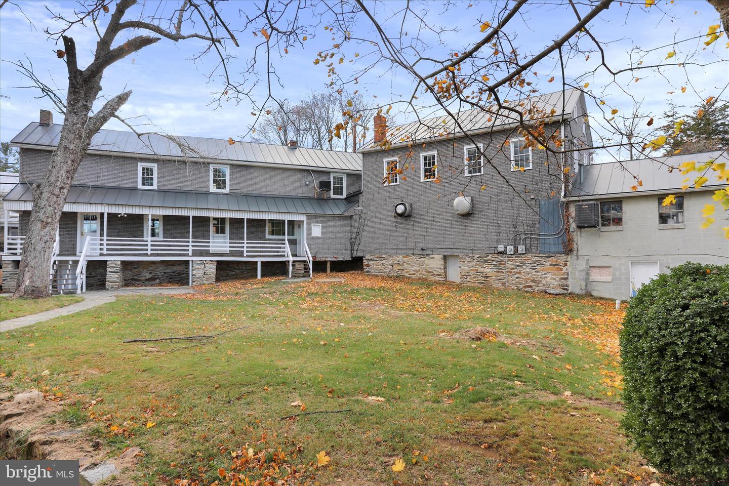 12487-a Property Photo 45