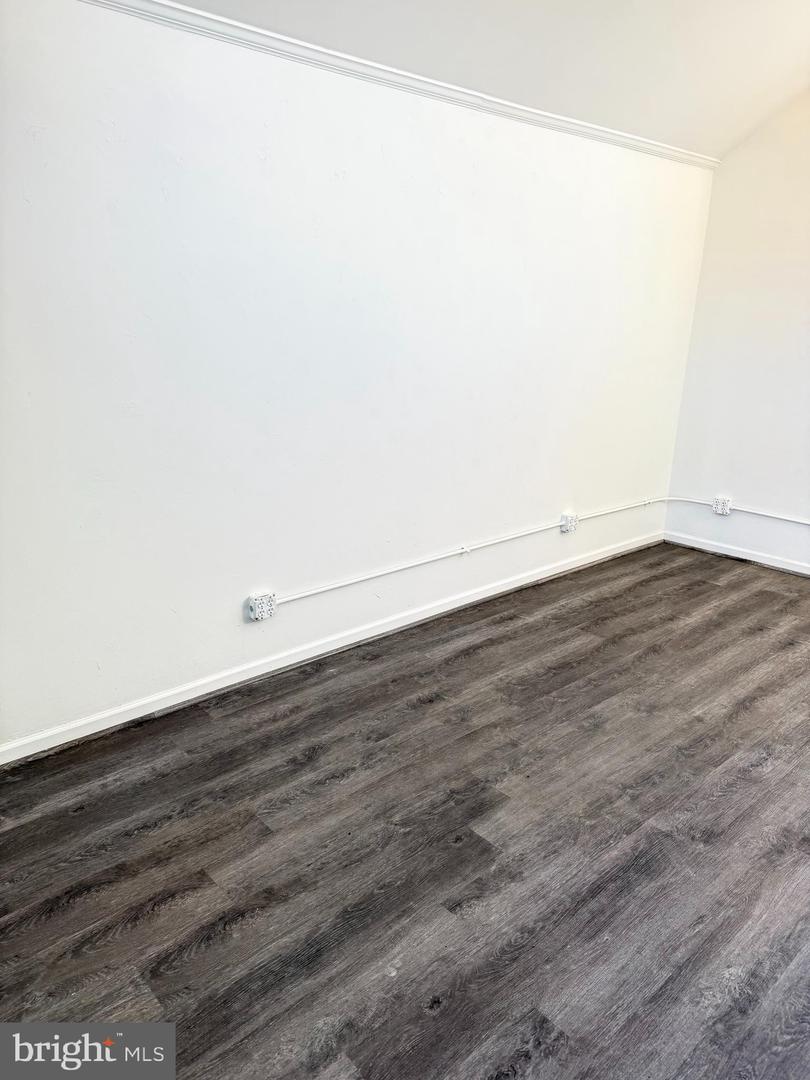 3390 Urbana #cottage Property Photo 5